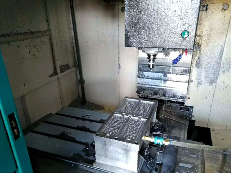 力勁鉆攻機是不是臺灣產的？