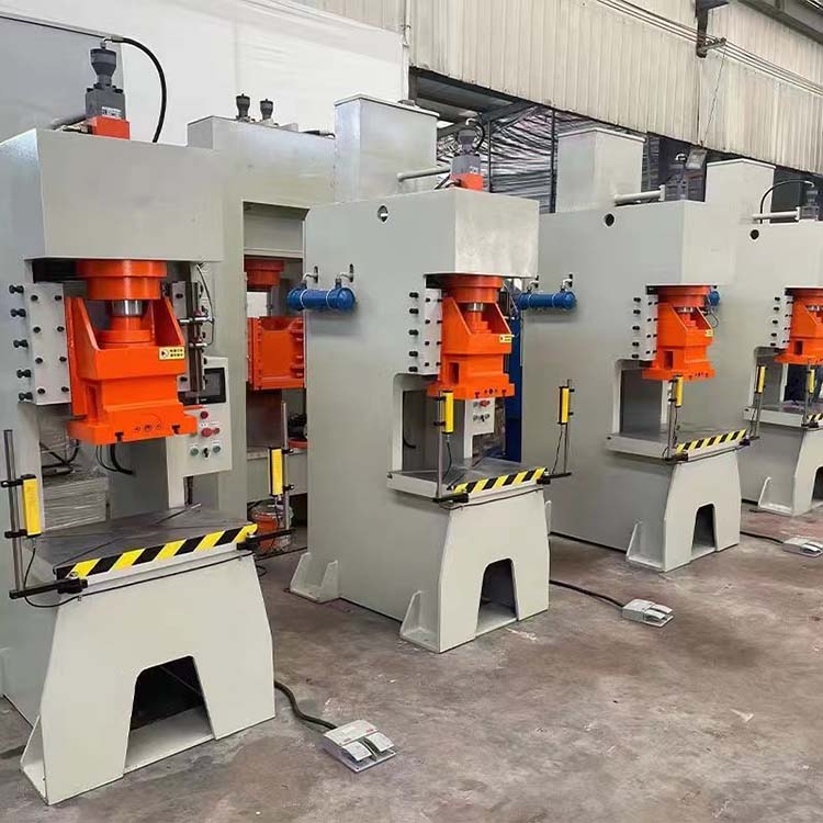 液壓機(jī)特點(diǎn)及操作方法